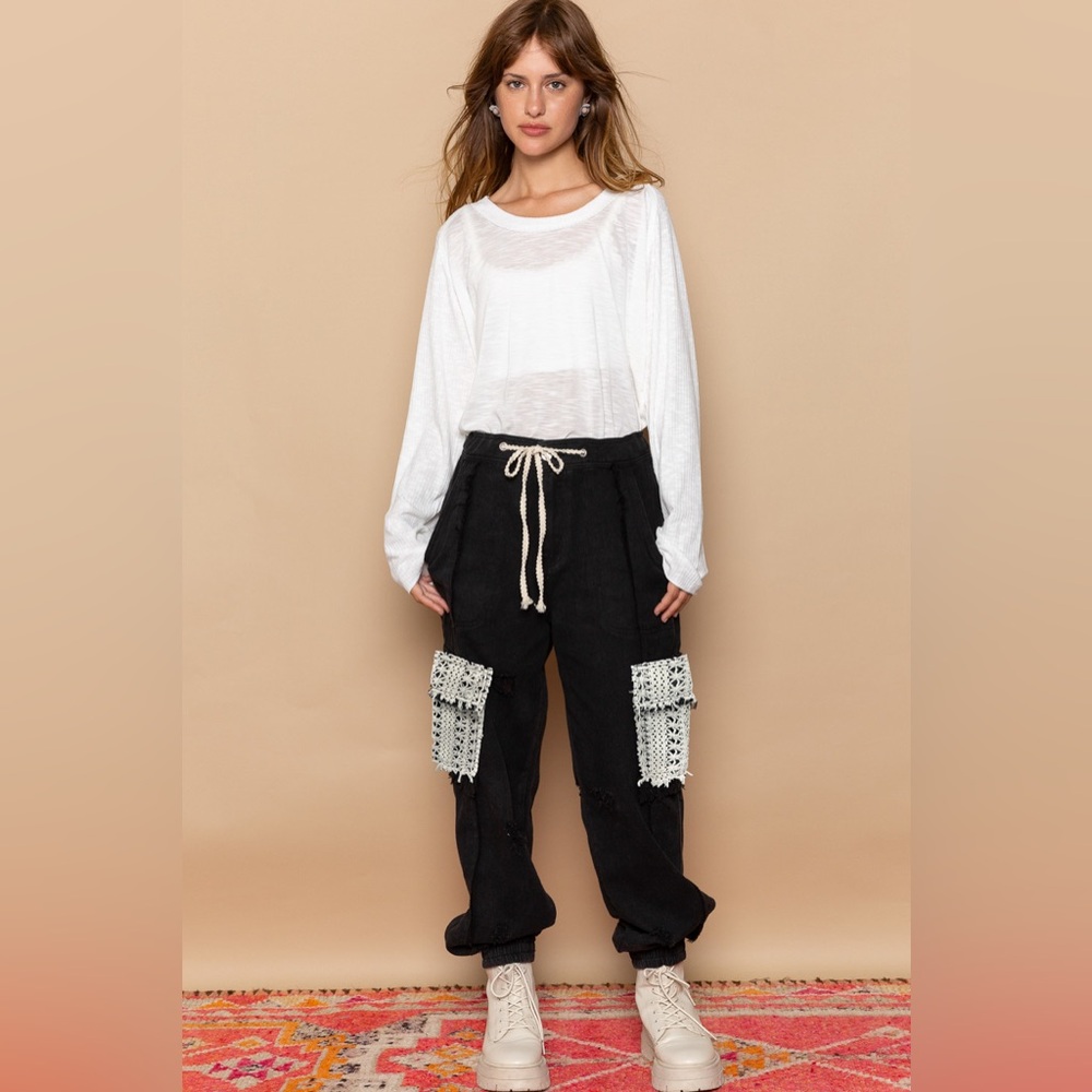 🏝️ POL “Rebel Crochet Joggers” | Black - Picture 2 of 7